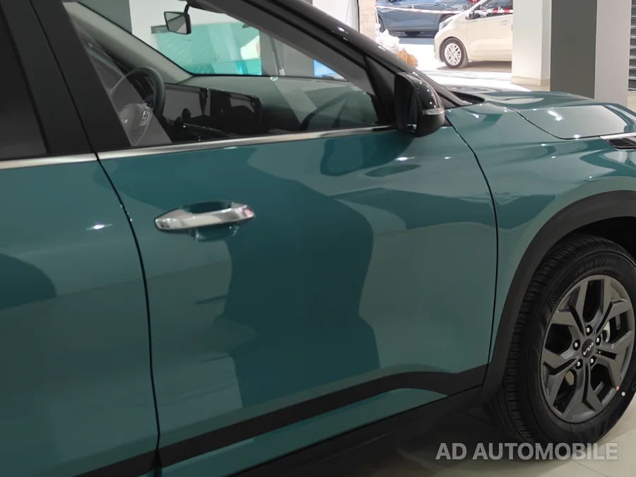 Kia Seltos — 4